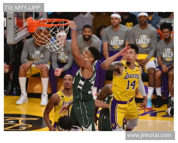 湖人对决雄鹿2021赛季精彩回顾与精彩瞬间分析 湖人对决雄鹿2021赛季精彩回顾与精彩瞬间分析