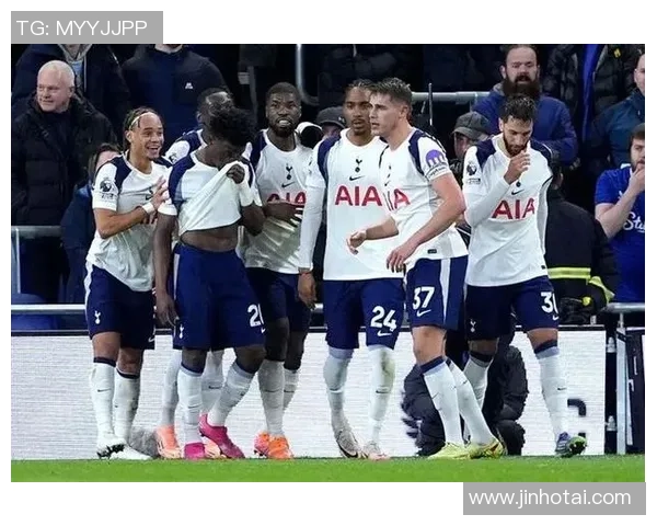 热刺与蓝狐激战正酣谁能在英超赛场上笑到最后